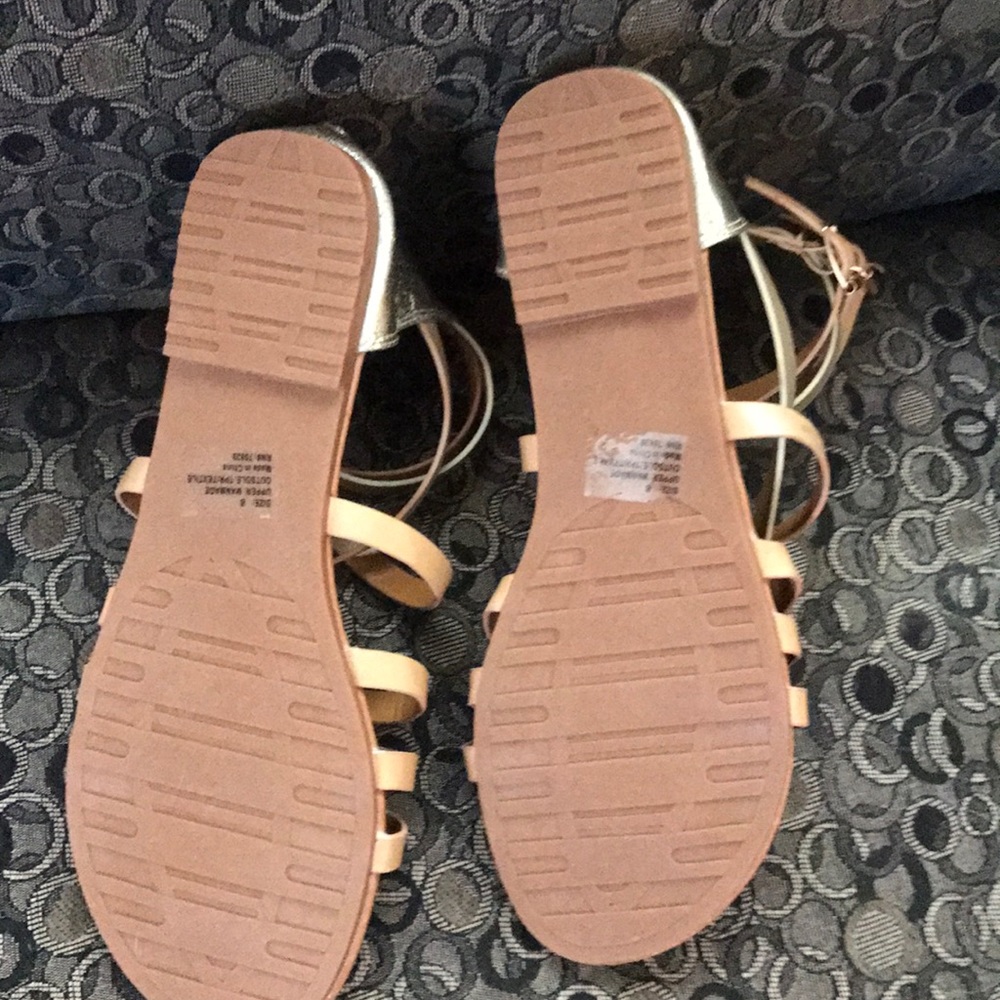 Sandals - Picture 5 of 5